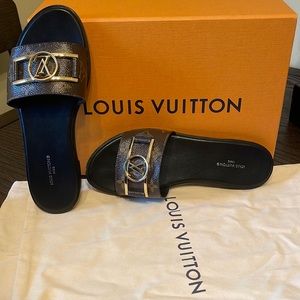 Louis Vuitton Sandals women’s size 7
